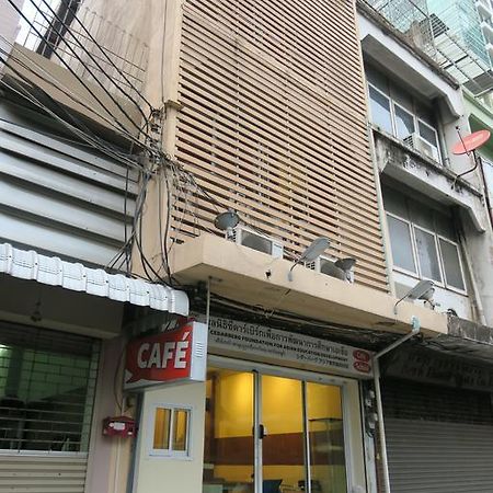 Cb Ekkamai Hotel Banguecoque Exterior foto
